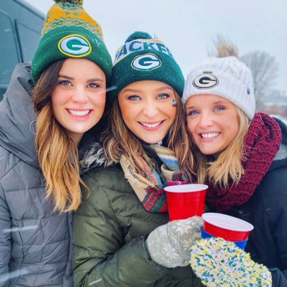 Meet your Posher, Liz